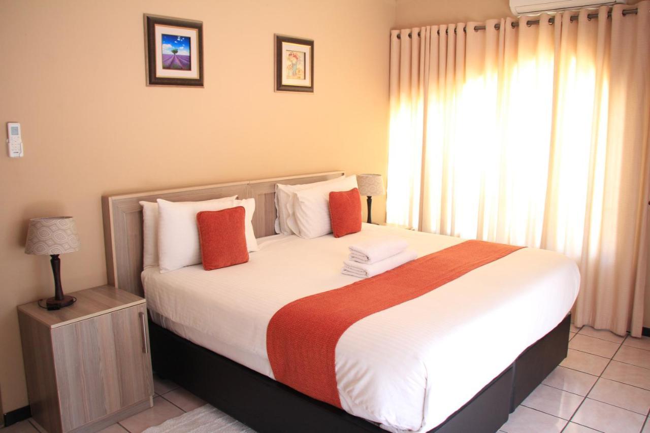 Bridgeville Guest House Gaborone Ngoại thất bức ảnh