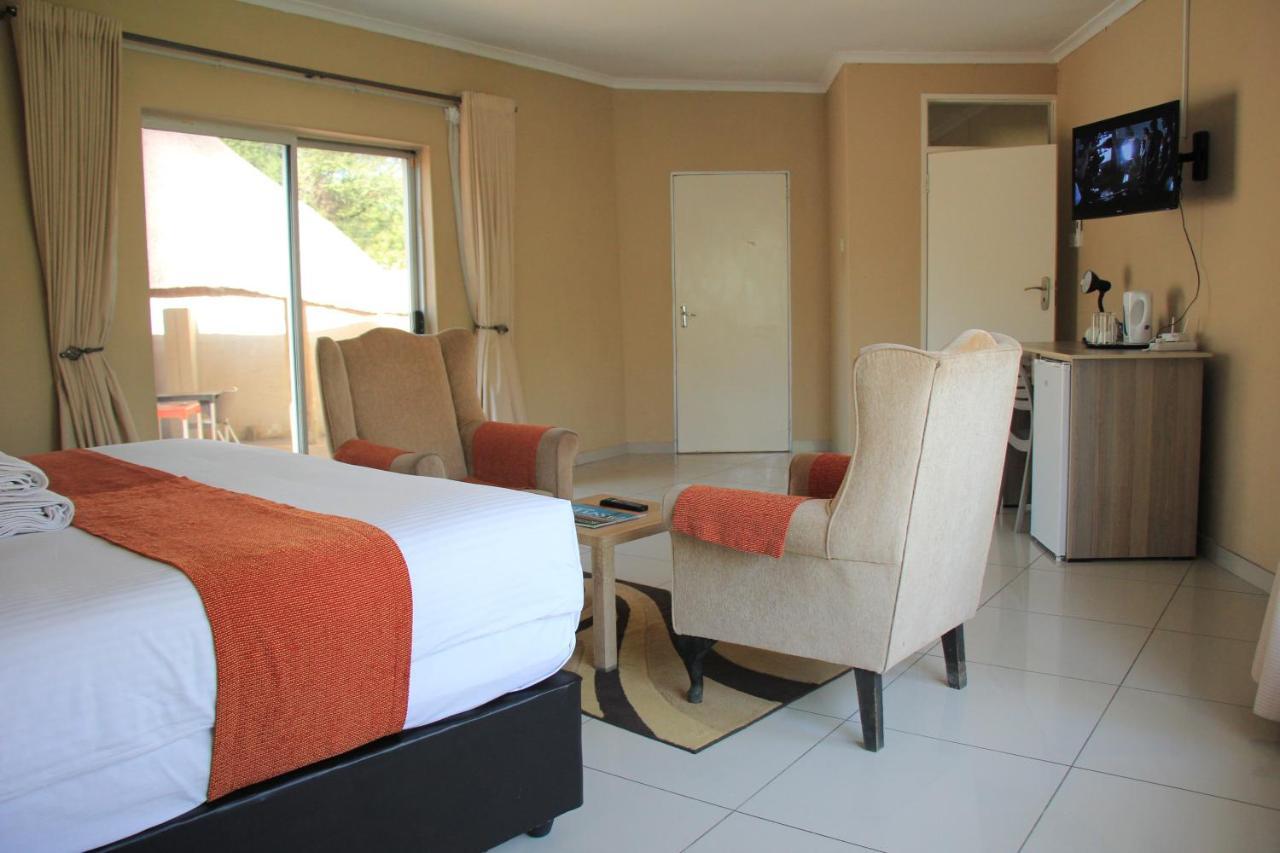 Bridgeville Guest House Gaborone Ngoại thất bức ảnh