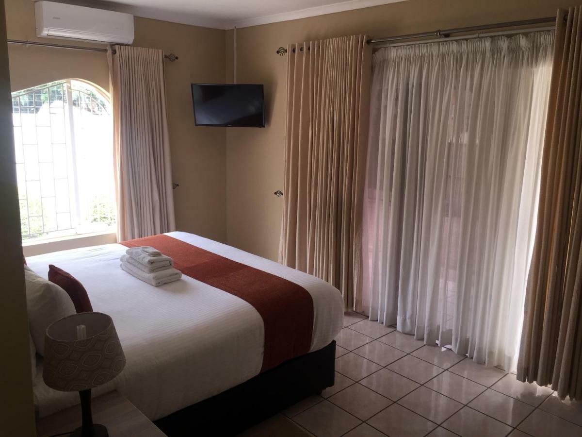 Bridgeville Guest House Gaborone Ngoại thất bức ảnh